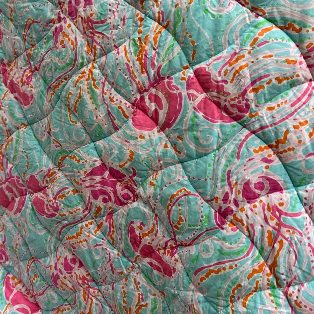 Lilly Pulitzer Garnet Hill Reversible Quilt Comforter Pink Teal Jellyfish 88x90